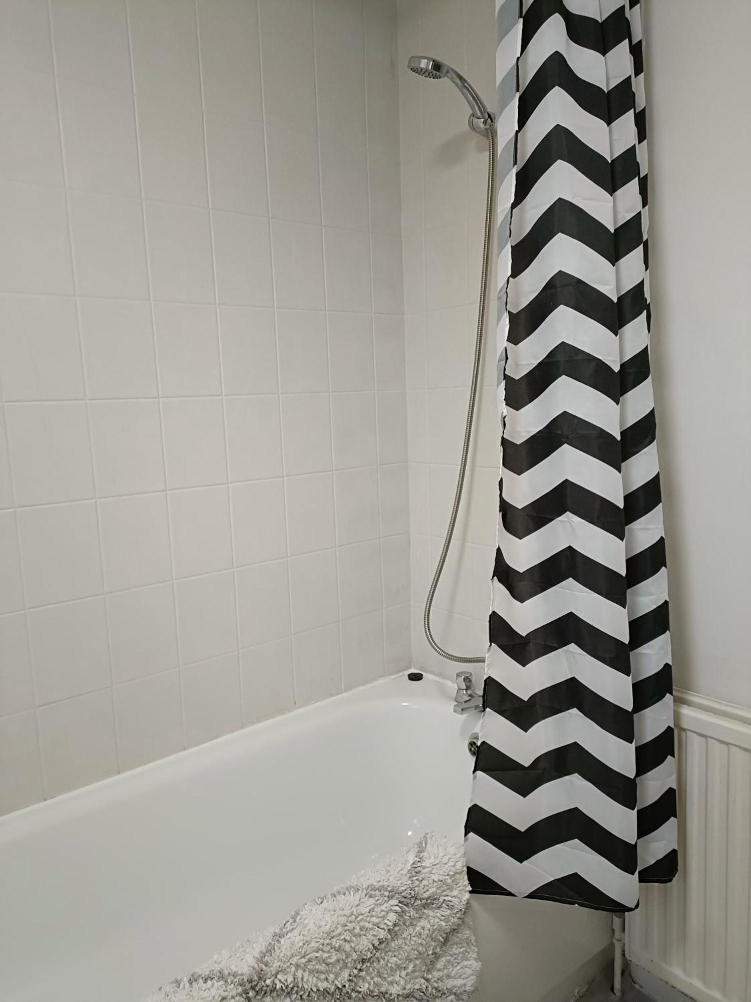 2 Bed Functional House Close To Manor Park Train Station London Eksteriør billede